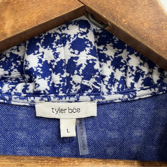 Tyler Boe Constance blue white etched houndstooth sheath dress ruffle neckline - Picture 10 of 11